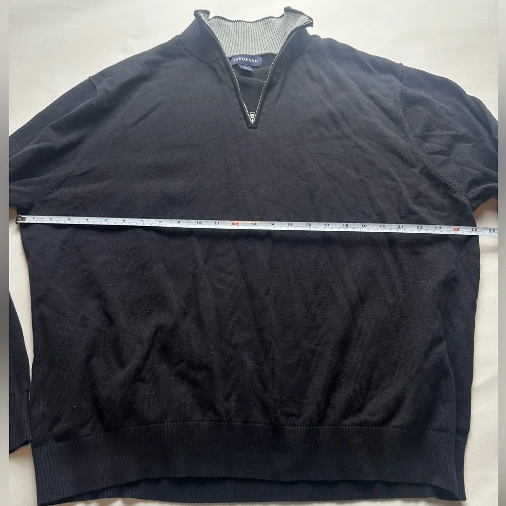 Lands end men’s 1/4 zip black and grey sweater. Size XL